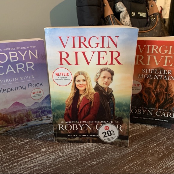 Make offer- it will be accepted! 💕 NETFLIX Virgin River First 3 Books - Picture 2 of 7